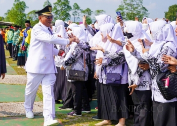 Pasca Pimpin Upacara, Walikota Cilegon Spontan Lari Menghampiri Peserta Upacara