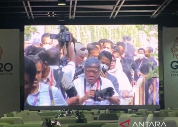 Menteri Pekerjaan Umum dan Perumahan Rakyat (PUPR) Basuki Hadimuljono di Taman Hutan Raya (Tahura) Ngurah Rai, Denpasar, Bali, Rabu (16/11/2022). ANTARA/AstridFaidlatulHabibah.