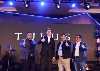 PT KTI mendatangkan Tulus penyanyi ibu kota dalam kegiatan Customer Gathering 2022, di Hotel The Royal Krakatau, Rabu (14/12/2022).