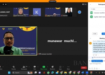 Fungsional Penyuluh Pajak Ahli Muda, Agus Puji Priyono, saat memaparkan materi pada kegiatan webinar kolaborasi DJP dan IAI.