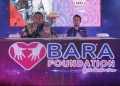 Founder Bara Foundation, Standius Bara Prima (kiri) dalam kegiatan pembukaan lomba e-sport di GOR Ciceri, Kota Serang, Sabtu (11/3).