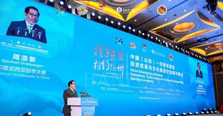 Dubes RI untuk China Djauhari Oratmangun saat membuka Indonesia-China (Shandong) Exchange Week, 22 Maret 2023. Event yang ditujukan sebagai ajang promosi perdagangan, investasi, pendidikan, budaya dan pariwisata ini berlangsung hingga 28 Maret mendatang. (Foto: KBRI Beijing)