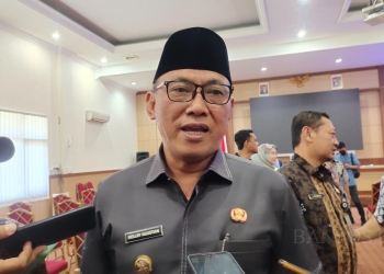 Walikota Cilegon Helldy Agustian usai lakukan rapat persiapan dukungan MUDIK BERSAMA untuk Masyarakat Kota Cilegon di Aula Setda II Kota Cilegon, Jum'at (31/3). LUKMAN HAPIDIN/BANTEN POS