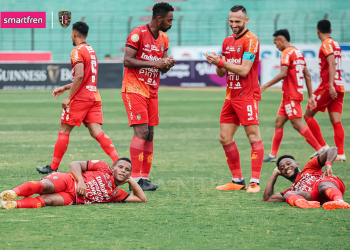 Bali United dan PSM Makassar