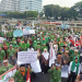 Ribuan guru Madrasah swasta saat melakukan aksi damai.