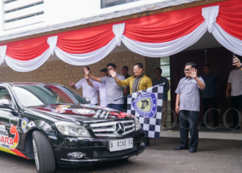 Bamsoet Lepas Mercedes-benz