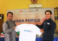 SAF Bersama Pramuka Dan Anggota Bawaslu Provinsi Banten Saat Setelah Kegiatan Sosialisasi Gerakan Sadar Pemilu Di Kantor Aula UPT Dindik Lama Kecamatan Kasemen, Kota Serang.
