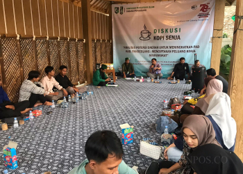 Salah satu Narasumber saat melakukan diskusi.