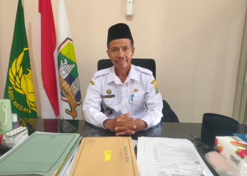 Lurah Terumbu, Mujino (Muflikhah/Banten Pos)