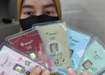 harga emas naik Rp 7000