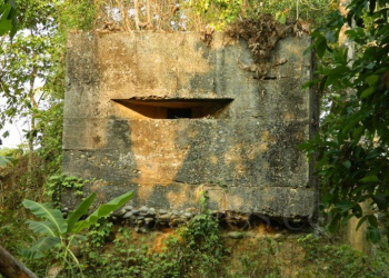 Tampak salah satu bangunan eks benteng pertahanan Jepang, ini berada di Pasirgeleng Desa Cilangkahan Kecamatan Malingping.