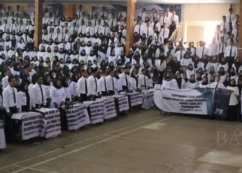 PEMBAGIAN SK P3K - Ribuan P3K formasi 2022, mendapatkan SK pengangkatan, beberapa waktu lalu. (ISTIMEWA)