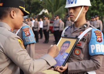 Prosesi Upacara PTDH salah satu personel Polres Lebak