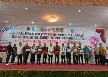 APH Lebak dikukuhkan menjadi Bapak/Bunda Asuh Anak Stunting