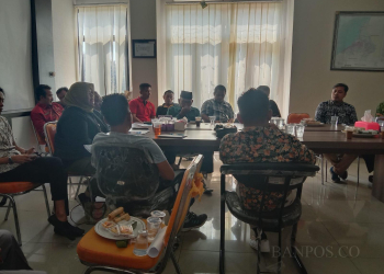 Satpol PP Kota Cilegon menggelar rapat koordinasi dengan Bawaslu dan juga BPKPAD Kota Cilegon terkait pemasangan APK, Jumat (15/9).