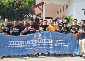 Pokja Wartawan Harian dan Elektronik Kabupaten Lebak menggelar Raker dan Capacity Building di Bandung, Minggu (17/9).