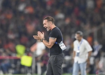 Persija Kendor, Beban Berat Ditanggung Thomas Doll