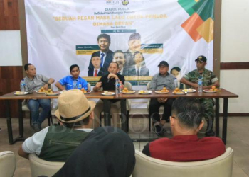 Tampak sesi dialog publik KNPI Malingping yang juga dihadiri Wabup Lebak Ade Sumardi,
bertempat di Resto de Batete Malingping.