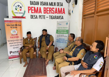 Pengelola Bumdes Pema Bersama saat berencana ekspansi ke desa lain di Kecamatan Tigaraksa.