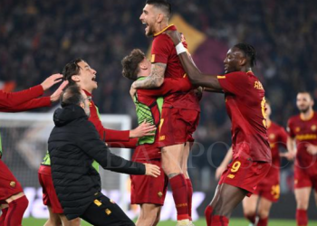 Liga Europa 2023, Serigala Merah Gigit Slavia Praha