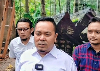 Ketua Bawaslu memberikan keterangan kepada wartawan, Rabu (11/10).