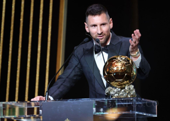 ISTIMEWA Messi Menangi Ballon d'Or ke-8
