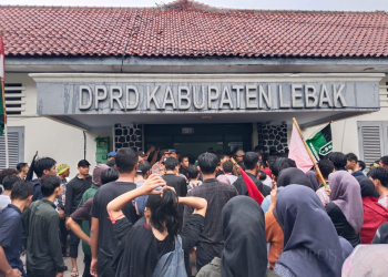 Waduh! Baru Sehari Ngantor, Pj Bupati Lebak Kena Tegor