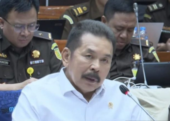 Tangkapan layar - Jaksa Agung RI Sanitiar Burhanuddin dalam rapat kerja bersama Komisi III DPR RI yang membahas persiapan pengamanan dan penegakkan hukum Pemilu 2024 di Kompleks Parlemen, Senayan, Jakarta, Kamis (16/11/2023). ANTARA/Melalusa Susthira K