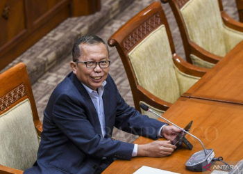 Wakil Ketua MPR RI sekaligus anggota Komisi II DPR RI Arsul Sani. ANTARA FOTO/Galih Pradipta/Spt.