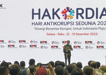 Presiden Joko Widodo menyampaikan sambutan pada Peringatan Hari Antikorupsi Sedunia (Hakordia) 2023 di Istora Senayan, Jakarta, Selasa (12/12/2023). ANTARA/Yashinta Difa.