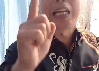 Tangkapan layar Video diduga Kades Curugbadak Kampanyekan salah satu Caleg Kabupaten Lebak