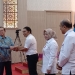 Pj Gubenur Banten Al Muktabar saat memberikan tiga penghargaan K3 Tingkat Provinsi Banten tahun 2024 kepada PT IRT. (ISTIMEWA)