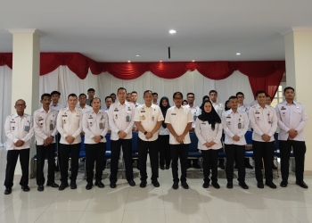 Lapas Kelas IIA Cilegon mendapat kunjungan kerja dari PK Ahli Utama Ditjenpas Yunaedi. Kunjungan tersebut disambut hangat oleh Kepala Lapas Kelas IIA Cilegon, Yosafat Rizanto, beserta jajaran, Rabu (27/3). ISTIMEWA