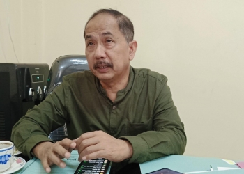 Kepala Dinsos Kota Serang Toyalis saat ditemui di ruang kerjanya pada Jumat (19/4).