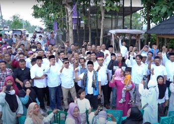 Relawan Gerus mendeklarasikan memenangkan Isro Mi'raj jadi Walikota Cilegon di Pilkada 2024, Sabtu (8/6/2024). (LUKMAN HAPIDIN/BANTEN POS )