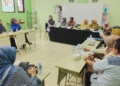 Suasana mediasi terkait dugaan adanya perundungan atau bullying yang terjadi di di SMAIT RJ, Senin (9/9). LUKMAN HAPIDIN/BANTEN POS