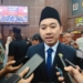 Farhan Aziz dilantik sebagai pimpinan DPRD Kota Serang termuda periode 2024-2029/BANTEN POS/Taufiq Solehudin