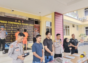 Konferensi Pers di Mapolres Lebak
