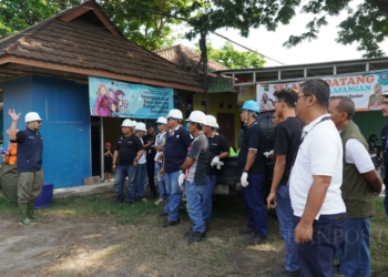 PT KBS Berikan Bantuan Tenda Evakuasi dan Alat Tanggap Darurat di Kelurahan Tegal Ratu 