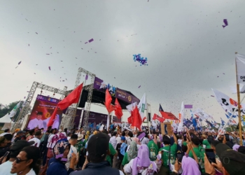 Lautan Massa Padati Kampanye Akbar Maesyal-Intan di Citra Raya Tangerang