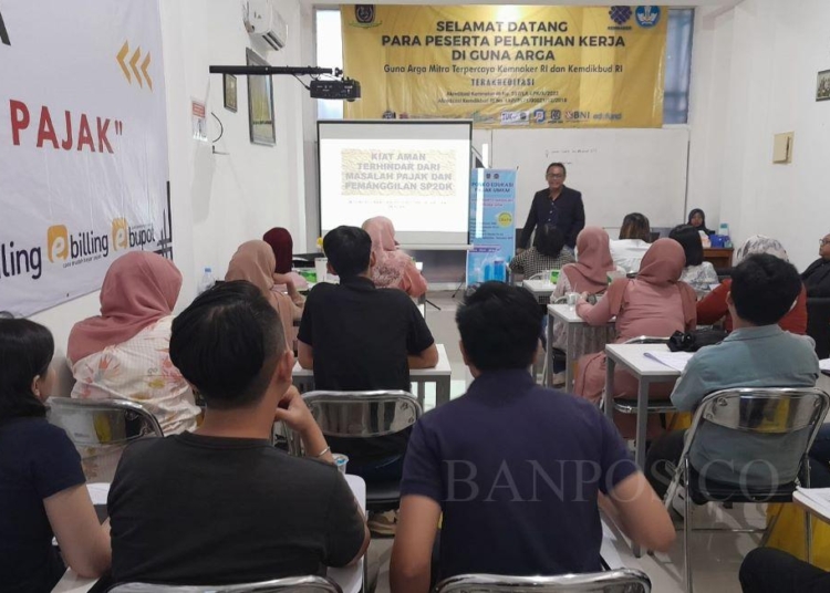 Pelaku UMKM Dibekali Modal Cara Atasi Masalah Pajak