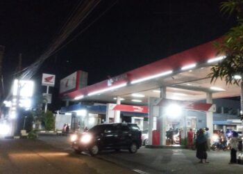 Waduh, Pertamax di SPBU Ciceri Diduga Dioplos, Warnanya Hitam Pekat