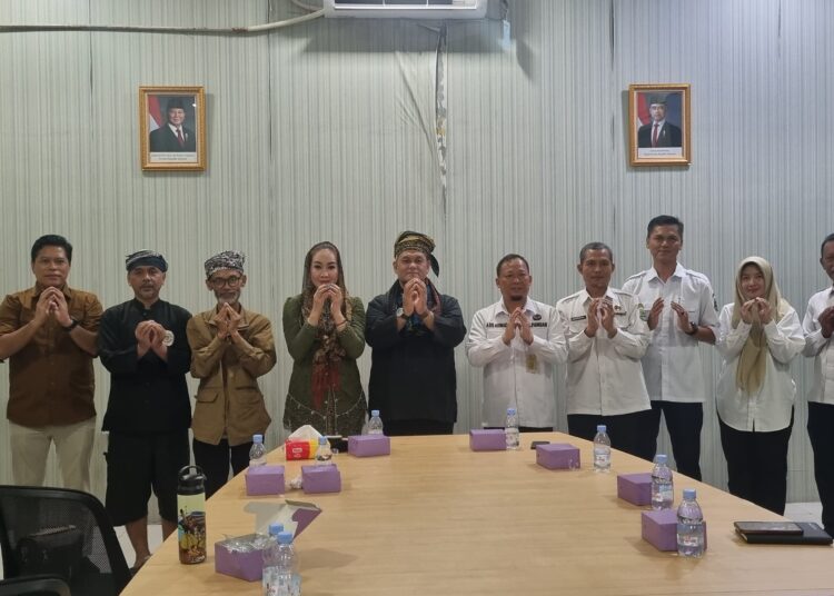 Kasepuhan Cisungsang Butuh Perhatian Pemerintah untuk Saluran Irigasi Pertanian